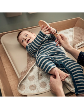 Commode à langer MATTY pour bébé en coloris bois et blanc mat